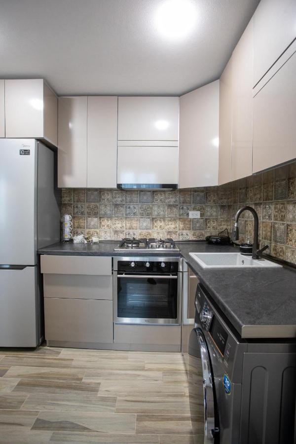Ninia'S Apartment كوتايسي المظهر الخارجي الصورة